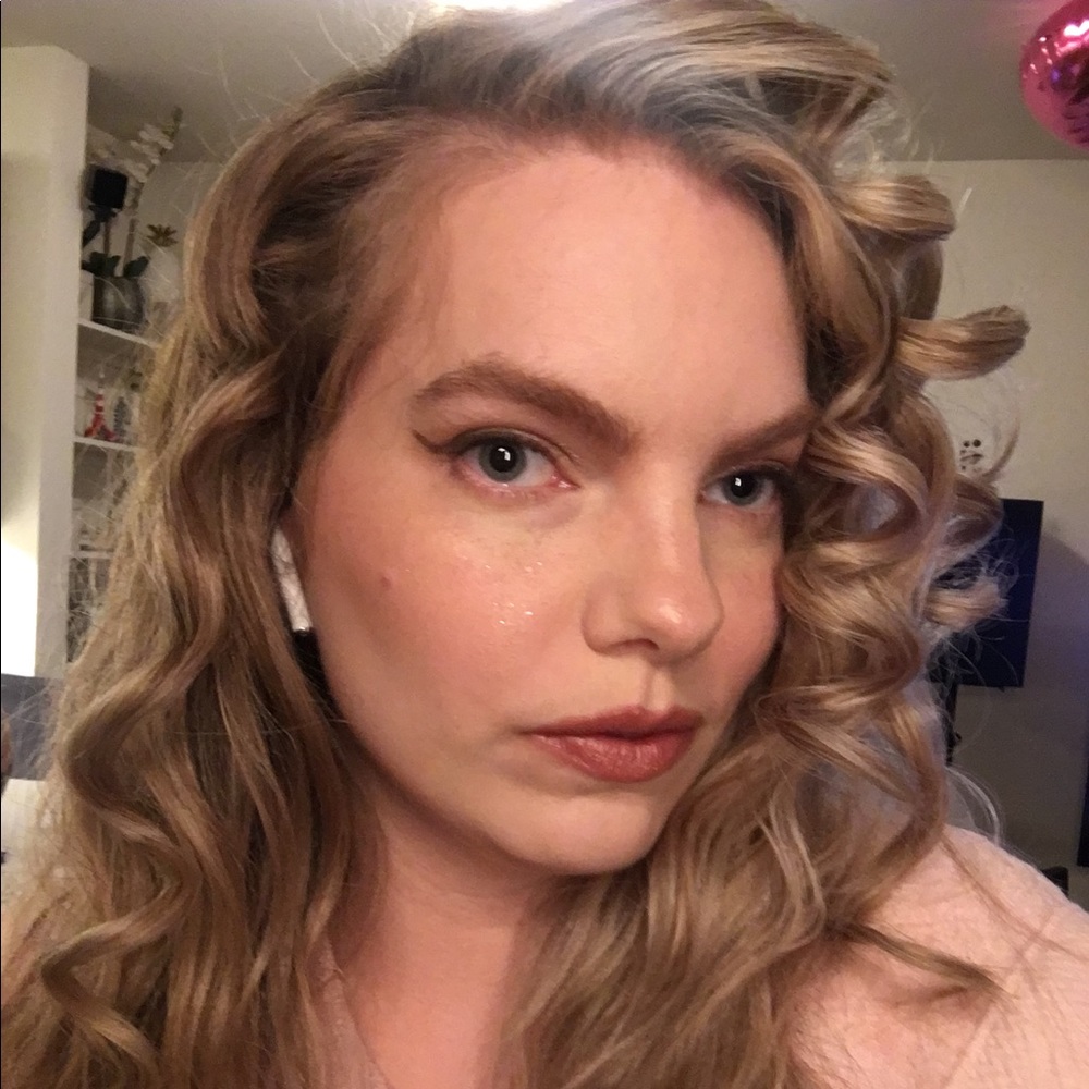 Meet your Posher, Lindsey